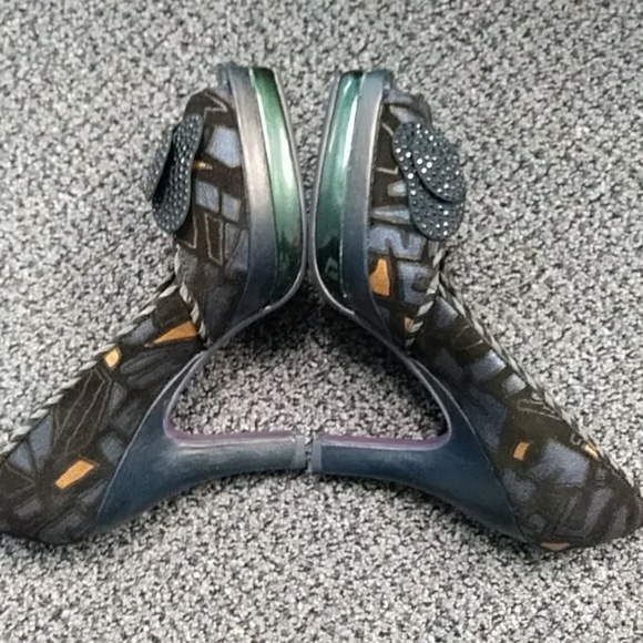 Poetic License Platform Peep Toe Black Heels 8 - Picture 3 of 8